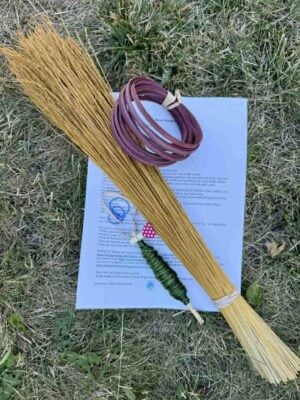 Broom Making 201 - Raccolto - Reed Plaited Handle Turkey Wing Whisk