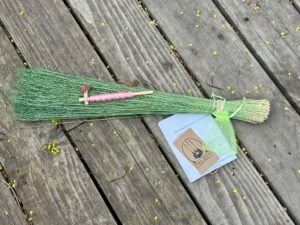 Broom Making 101 - Lily - Hawk Tail